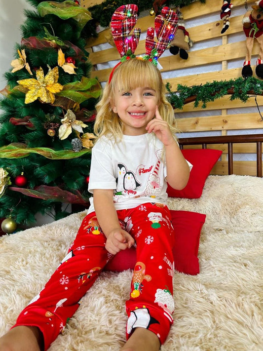 Pijama Jogger Niños Estampado Navideño Rojo