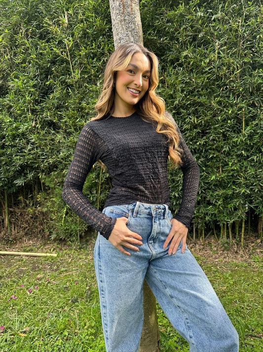 Camiseta Blonda Manga Larga Negro