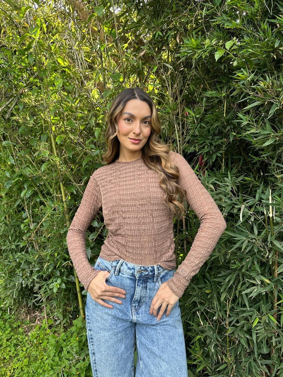 Camiseta Blonda Manga Larga Café