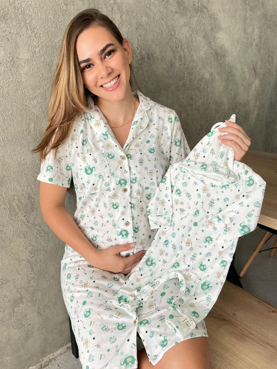 Dúo Bata Botón Estampado Elefante