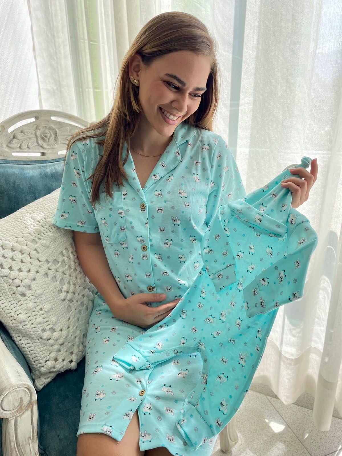 Dúo Bata Botón Estampado Perrito